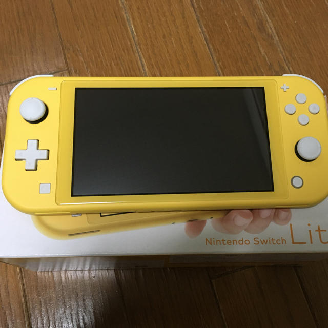Nintendo Switch Lite ニンテンドースイッチ ライト イエロー - 携帯用