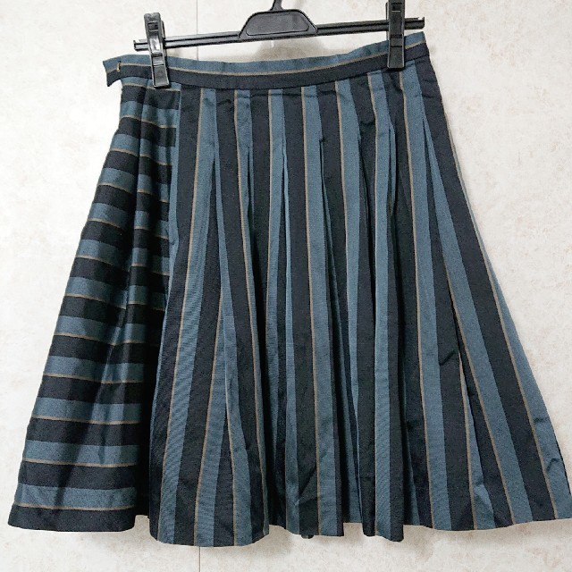 JaneMarple(ジェーンマープル)のJaneMarple  レジメンのスカート レディースのスカート(ひざ丈スカート)の商品写真