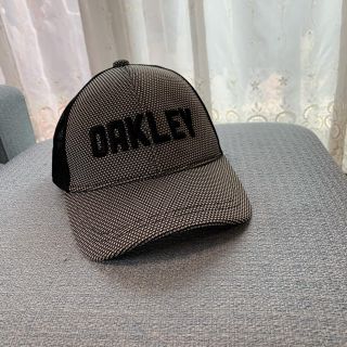 オークリー(Oakley)のOAKLEY帽子(キャップ)