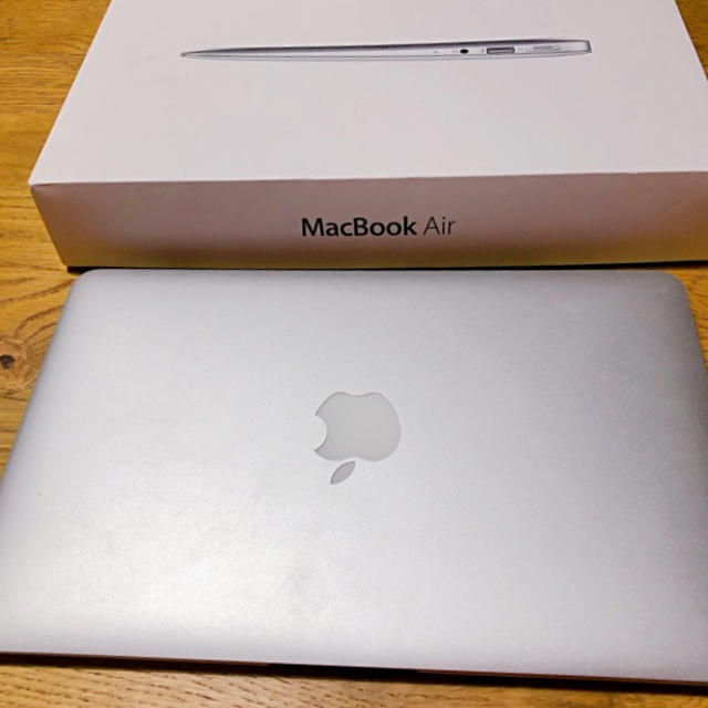 APPLE MacBook Air MACBOOK AIR MD224J/AAPPLE