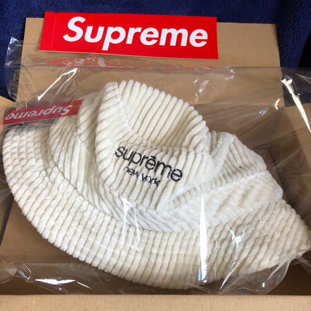 Supreme(シュプリーム)のM/L supreme Wide Wale Corduroy Crusher メンズの帽子(ハット)の商品写真