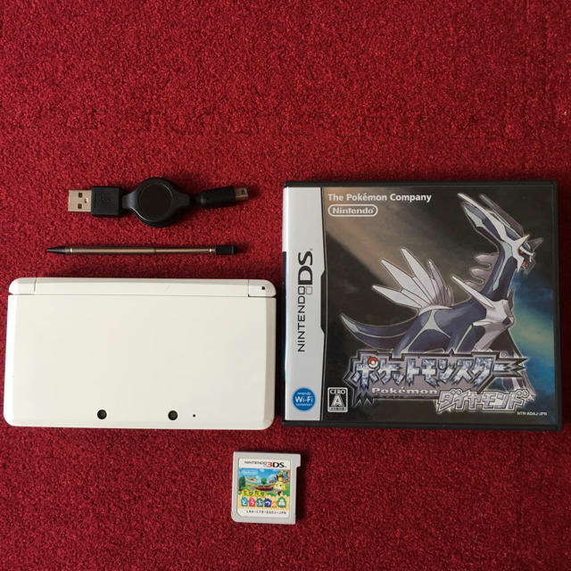 ニンテンドー3DS(ニンテンドー3DS)のニンテンドー3DS,とびだせどうぶつの森,ポケットモンスターダイヤモンド　中古 エンタメ/ホビーのゲームソフト/ゲーム機本体(携帯用ゲームソフト)の商品写真