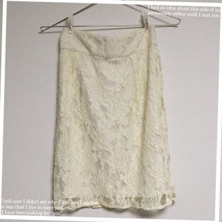 ダブルクローゼット(w closet)の白レース♡スカート(ひざ丈スカート)