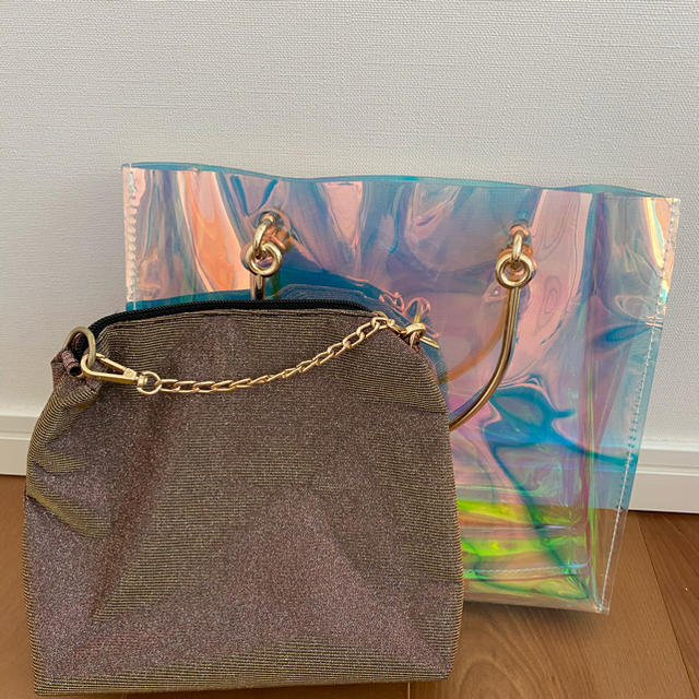 オーロラ　クリア　バック　ポーチ レディースのバッグ(ハンドバッグ)の商品写真