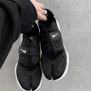 ナイキ(NIKE)のNIKE  アクアリフト　ブラック　新品(スニーカー)