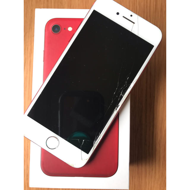 Apple(アップル)のiphone7 SIMフリー本体 128G 画面割れあり スマホ/家電/カメラのスマートフォン/携帯電話(スマートフォン本体)の商品写真