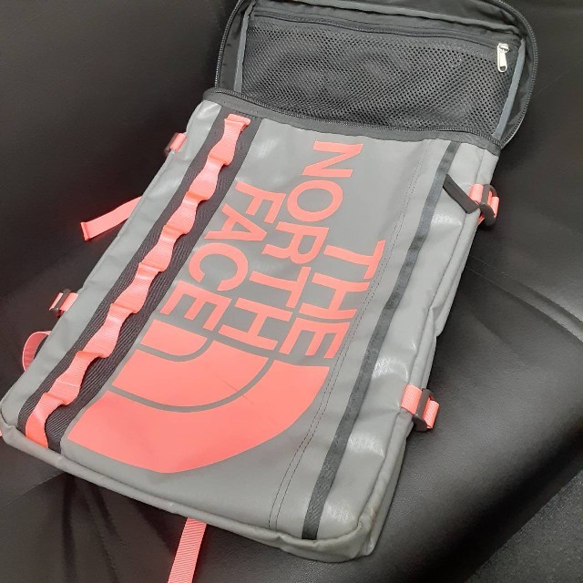 THE NORTH FACE - 【希少カラー】THE NORTH FACE リュック30Lの通販 by