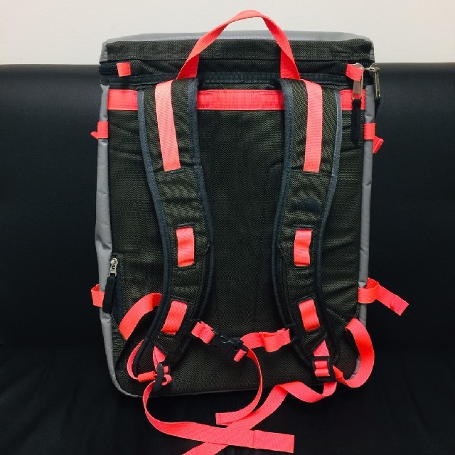 THE NORTH FACE - 【希少カラー】THE NORTH FACE リュック30Lの通販 by