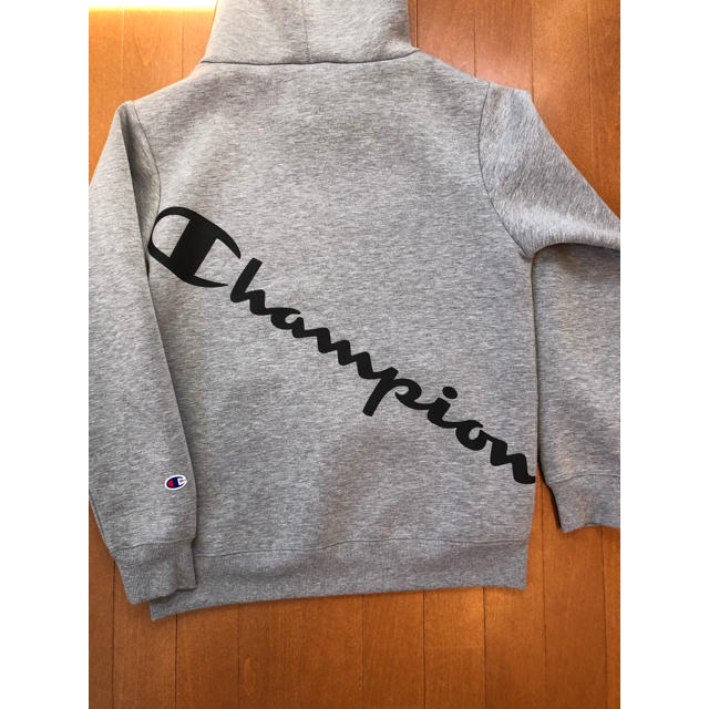 【本日限定値下げ】Champion パーカー