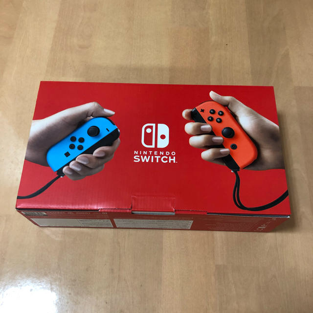 Nintendo SWITCH 箱付（充電器なし）