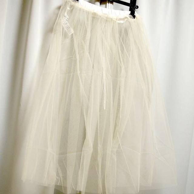 AZUL by moussy(アズールバイマウジー)のAZUL チュールスカート S 新品 未使用 アズール レディース ホワイト シ レディースのスカート(ミニスカート)の商品写真