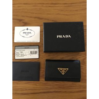 プラダ(PRADA)のPRADA プラダ キーケース　6連　定番　黒　ゴールド　美品(キーケース)