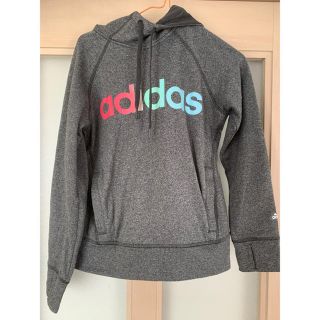 アディダス(adidas)のadidasパーカーMサイズ(パーカー)