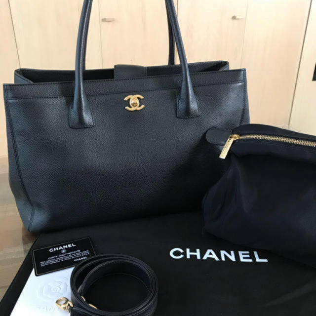 CHANEL ゴールドココマーク  エグゼクティブグランドトート