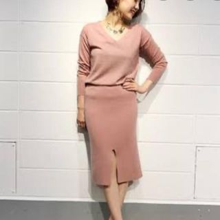 ラウンジドレス(Loungedress)の【美品】ラウンジドレス　ニットワンピース(ひざ丈ワンピース)