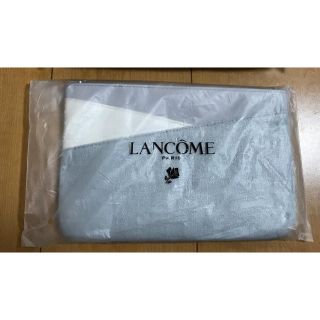 ランコム(LANCOME)の新品未使用★ランコム　化粧ポーチ　シルバー(ボトル・ケース・携帯小物)