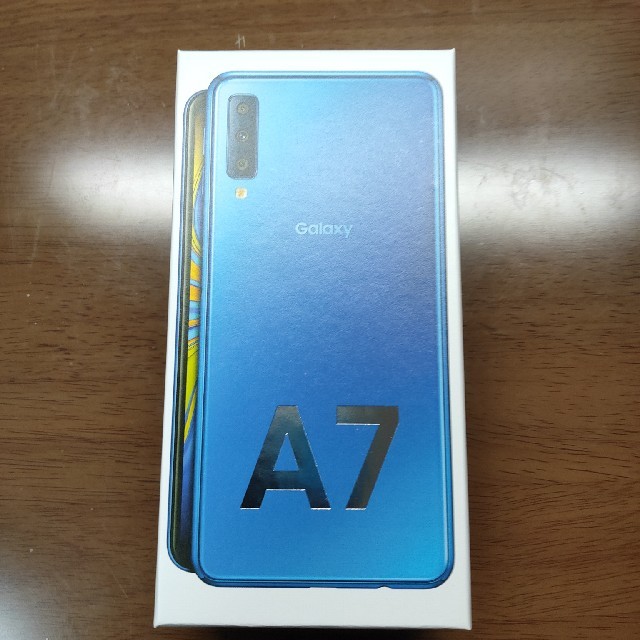 約2400万画素バッテリー容量GALAXY　A7 ギャラクシー　ほぼ未使用