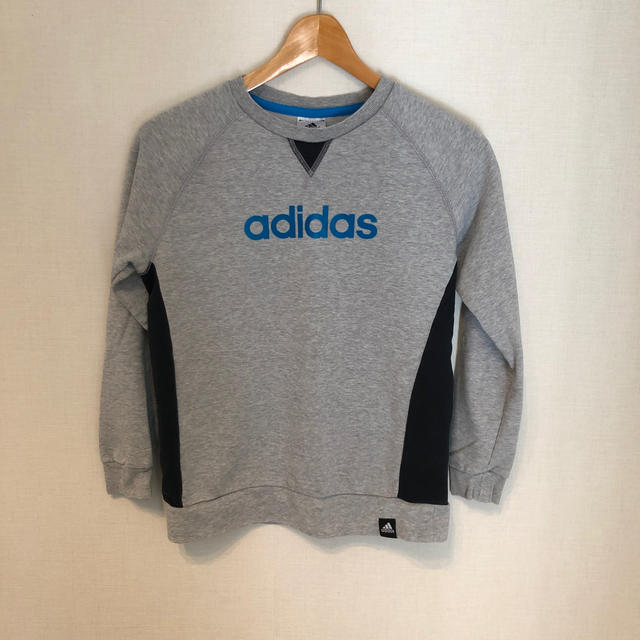 adidas(アディダス)のadidas トレーナー キッズ/ベビー/マタニティのキッズ服男の子用(90cm~)(Tシャツ/カットソー)の商品写真