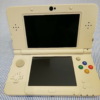 ニンテンドー3DS(ニンテンドー3DS)の3DS本体 ホワイト(家庭用ゲーム機本体)