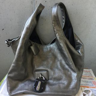 ロエベ(LOEWE)のLOEWE ロエベ カリエ(ハンドバッグ)