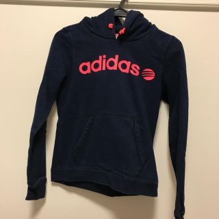 アディダス(adidas)のadidasパーカー(パーカー)