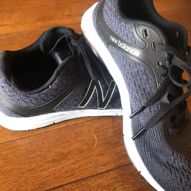 New Balance(ニューバランス)のニューバランス　25.5センチ スポーツ/アウトドアのランニング(シューズ)の商品写真