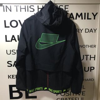 ナイキ(NIKE)の最安値‼️★ NIKE ナイロンパーカー★(パーカー)