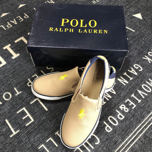 POLO RALPH LAUREN(ポロラルフローレン)のPOLO RALPH LAUREN スニーカー 23.5cm 新品・未使用 ⭐️ キッズ/ベビー/マタニティのキッズ靴/シューズ(15cm~)(スリッポン)の商品写真