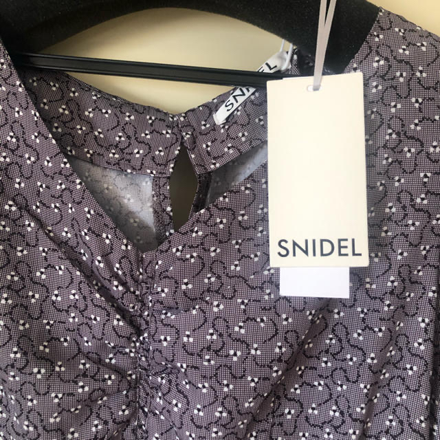 SNIDEL(スナイデル)のsnidel バリエーションプリントワンピース レディースのワンピース(ひざ丈ワンピース)の商品写真