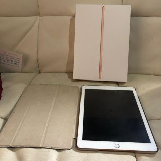 アイパッド(iPad)のiPad 6世代　32GB ローズ　SIMロック解除(タブレット)