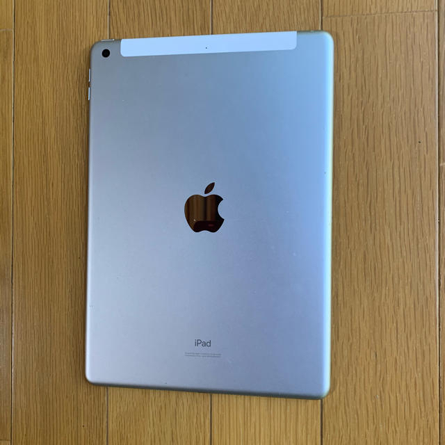 iPad 第7世代 シルバー 2