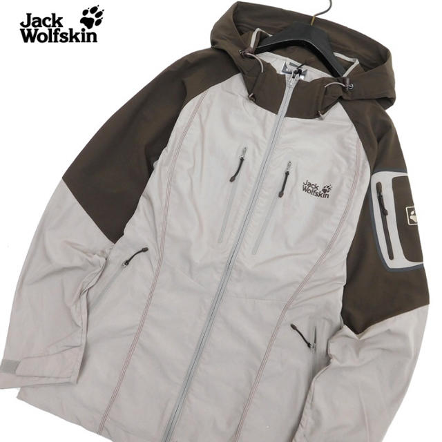 Jack Wolfskin(ジャックウルフスキン)のジャックウルフスキン ラミネート加工 ジャケット マウンテンパーカー S レディースのジャケット/アウター(ナイロンジャケット)の商品写真