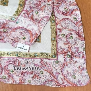 トラサルディ(Trussardi)のトラサルディスカーフ　シルク100%　未使用(バンダナ/スカーフ)