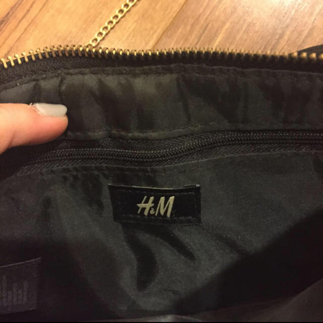 H&M(エイチアンドエム)のH&M リボン型 ショルダーバッグ レディースのバッグ(ショルダーバッグ)の商品写真