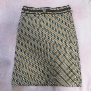 バーバリーブルーレーベル(BURBERRY BLUE LABEL)の膝丈スカート(ひざ丈スカート)