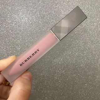 バーバリー(BURBERRY)の3~4 回使用  色が私に合わなかった(リップグロス)