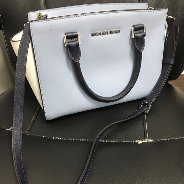 色ライトブルー×ホワイトマイケルコース MICHAEL KORS ショルダーバッグ 2wayバッグ