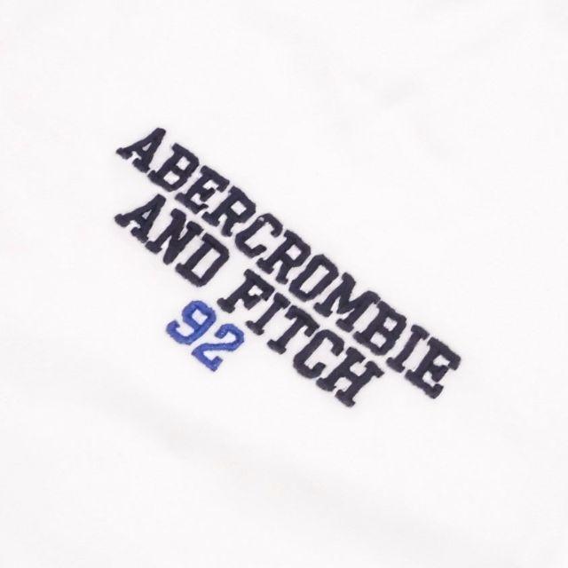 Abercrombie&Fitch(アバクロンビーアンドフィッチ)の★新品★アバクロンビー&フィッチ★アップリケ長袖Tシャツ (White/XL) メンズのトップス(Tシャツ/カットソー(七分/長袖))の商品写真