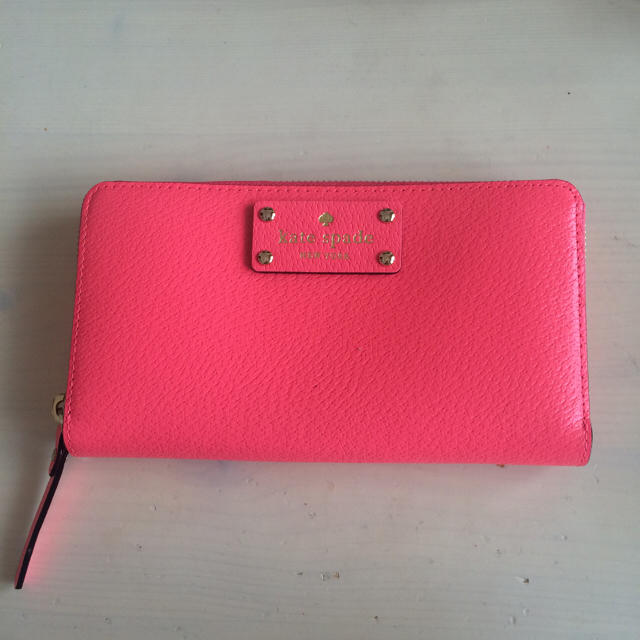 kate spade new york(ケイトスペードニューヨーク)のケイトスペード 長財布 レディースのファッション小物(財布)の商品写真