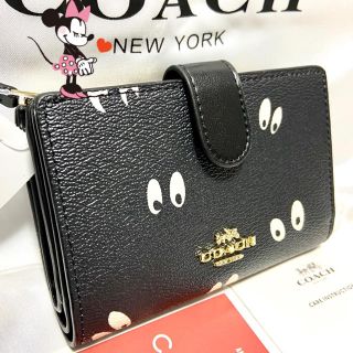 コーチ(COACH)のプレゼントにも❤️新品コーチ×ディズニーコラボ 白雪姫ディズニーアイ 二つ折財布(財布)