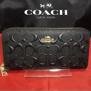 コーチ(COACH)のプレゼントにも❤️新品コーチ正規品エンボスドシグネチャー ラウンドジップ長財布(長財布)