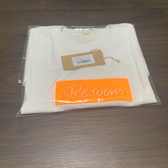 #Re:room  ネオンボックス3DロゴTシャツ