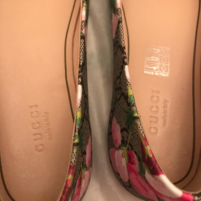 Gucci(グッチ)のGUCCI ブルームス レディースの靴/シューズ(バレエシューズ)の商品写真