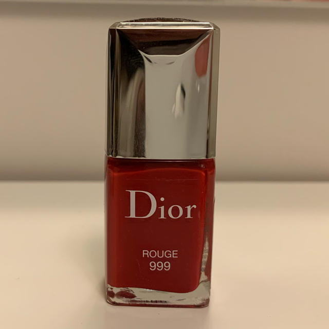 Dior(ディオール)のディオール　ヴェルニ999 コスメ/美容のネイル(マニキュア)の商品写真