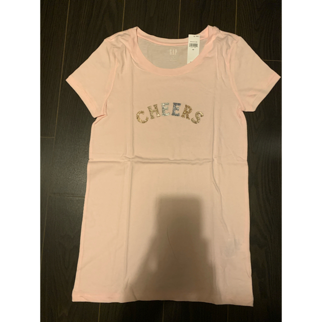 GAP(ギャップ)の新品タグ付き★GAP★薄いピンク半袖Tシャツ（サイズXS(M)） レディースのトップス(Tシャツ(半袖/袖なし))の商品写真