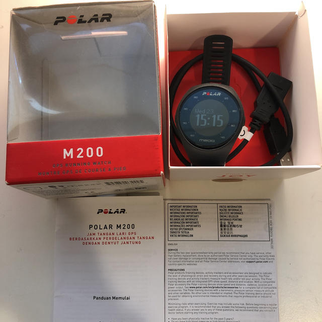 POLAR M200 スポーツウォッチ