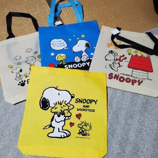 スヌーピー(SNOOPY)のスヌーピー不織布トートバッグ４枚セット新品(トートバッグ)