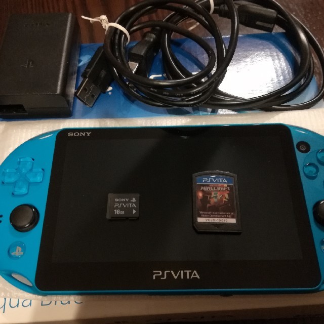 PSVITA本体+16GBメモリ+マイクラセット