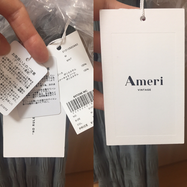 Ameri VINTAGE(アメリヴィンテージ)の【アメリヴィンテージ】SHIRRING PLEATS DRESS レディースのワンピース(ロングワンピース/マキシワンピース)の商品写真