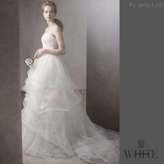 white by vera wang レースチュールドレス